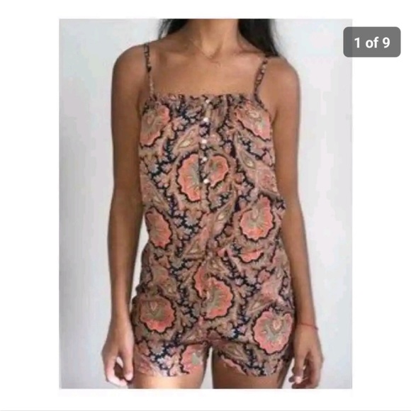 Romper with drawstring waistband and design - Picture 1 of 2